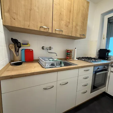 Modernes Mg 2 Apartman